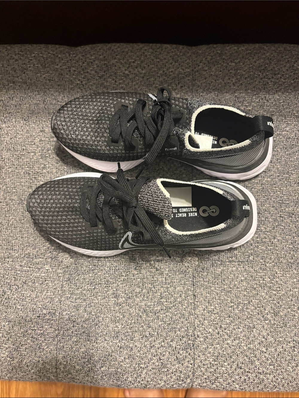 Nike Men's Black and White Knit Running Sneakers
